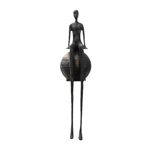 Sitzende aluminium skulptur - sitzende, aluminium-skulptur